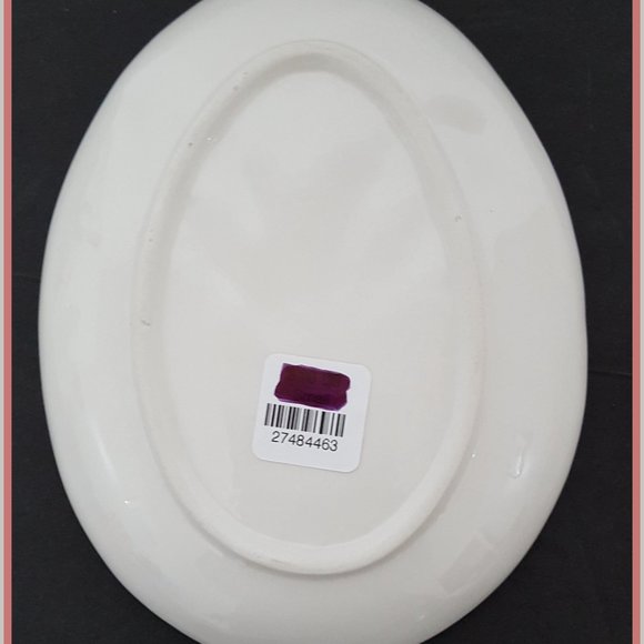 NEW Set of 2 Adorable Easter Bunny Face Oval Ceramic Plates - Picture 2 of 2